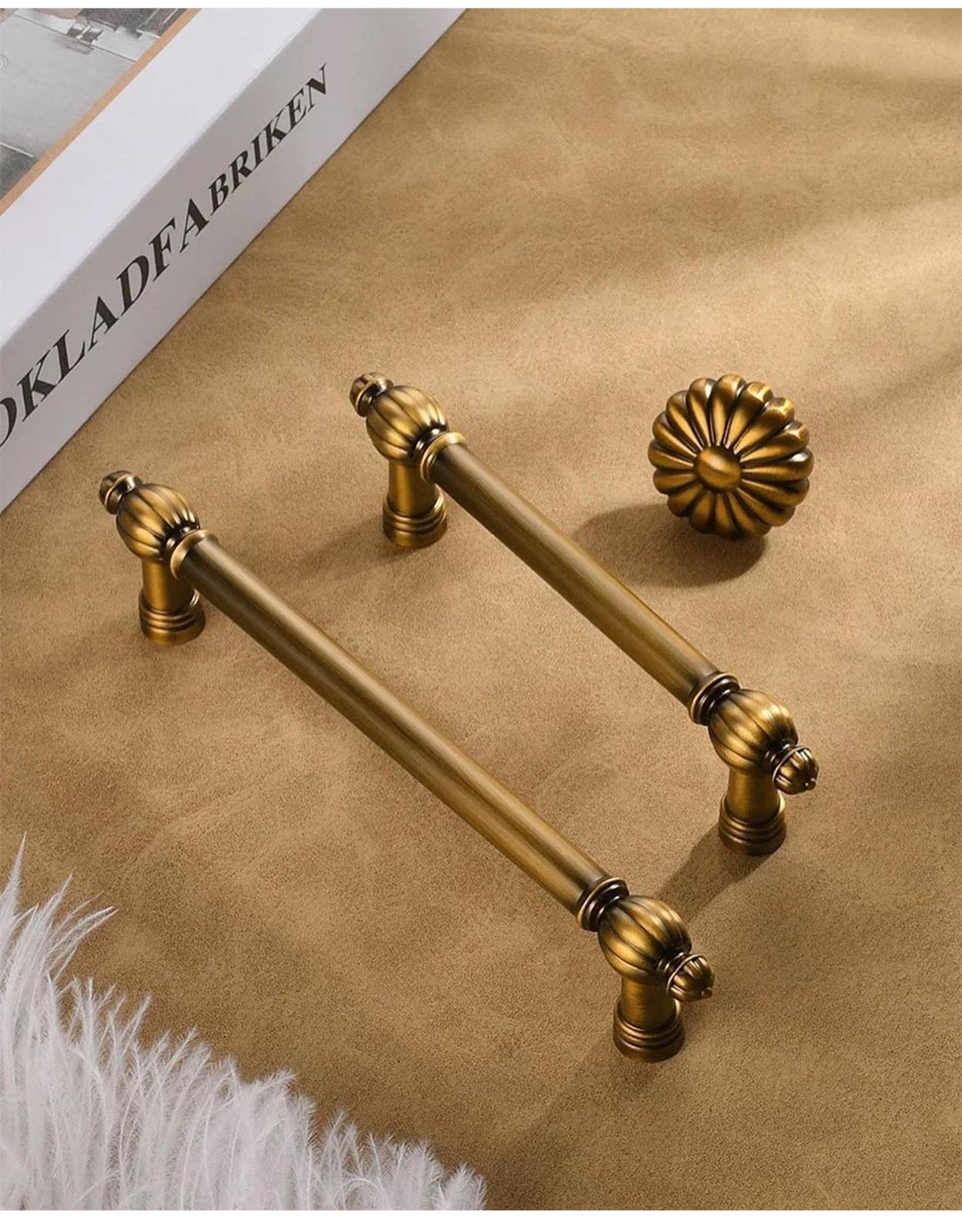 ZAMAK + ALÜMİNYUM KULP